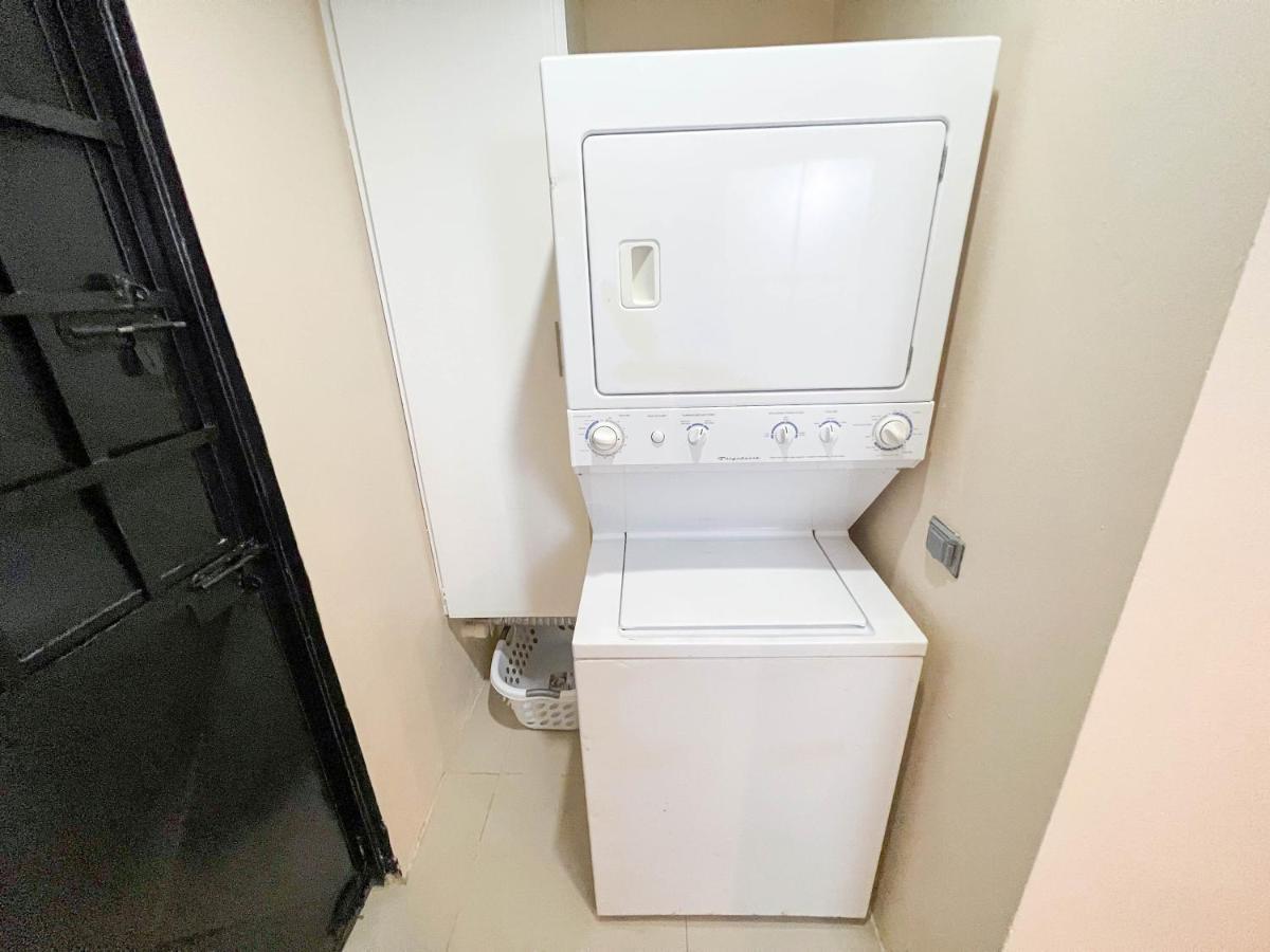 Stacys Place #4 Studio Apartment Port of Spain Eksteriør billede