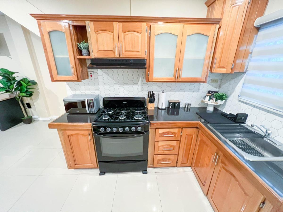 Stacys Place #4 Studio Apartment Port of Spain Eksteriør billede